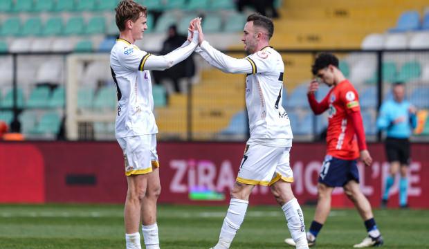 Bedavaya geldiği 1. Lig'de fırtınalar estiriyor: Tam 4 gol attı