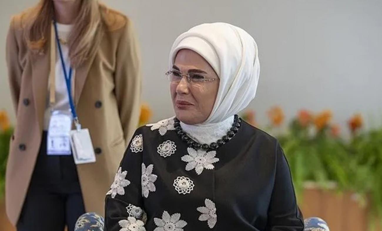Emine Erdoğan, Melania Trump'ın lider eşleri onuruna verdiği resepsiyona katıldı