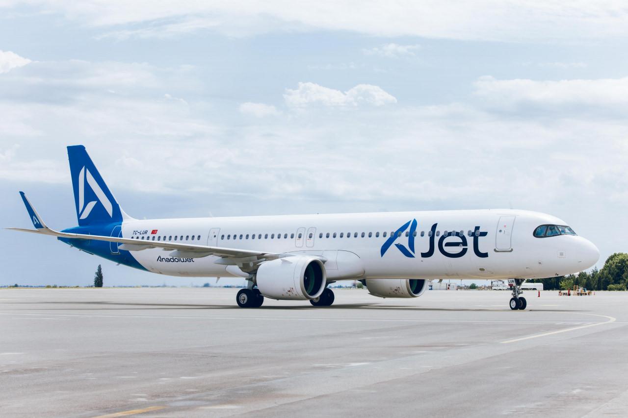 AJet uçağı
