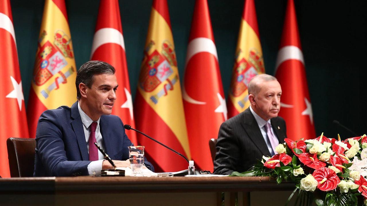 Cumhurbaşkanı Erdoğan ile İspanya Başbakanı Pedro Sanchez telefon görüşmesi gerçekleştirdi. Görüşmede Orta Doğu, Gazze ve ikili ilişkiler ele alındı.