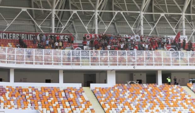 S&uuml;per Lig efsanesi FIFA'dan gelen kararla yıkıldı: Son sıraya demirlediler