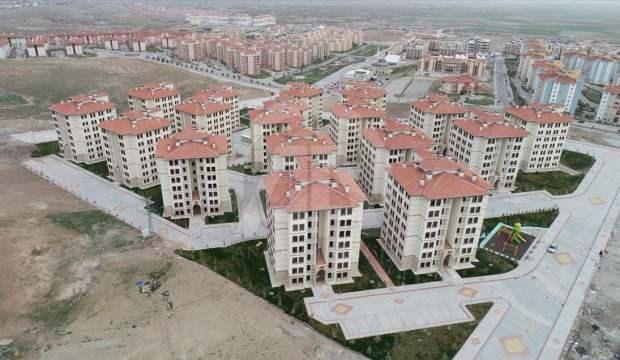 TOKİ&rsquo;den d&uuml;ş&uuml;k peşinat ve vadeli satış kampanyası! 32 ildeki arsalar alıcılarını bekliyor