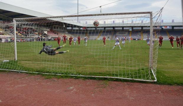6 goll&uuml; ma&ccedil;tan beraberlik &ccedil;ıktı: Ev sahibi ekip 38 hafta sonra puan aldı
