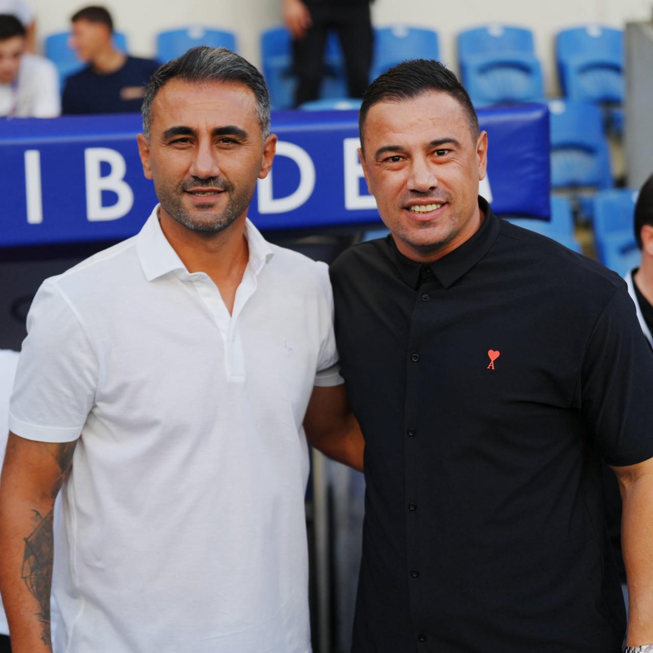 Selçuk Şahin ile Çağdaş Atan, İstanbul Başakşehir FK - Eyüpspor maçında, 31 Ağustos 2025