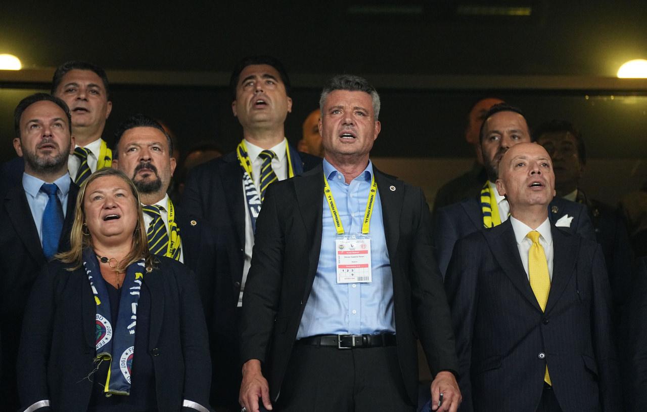 Fenerbahçe Başkanı Sadettin Saran, Antalyaspor maçı için tribünde.