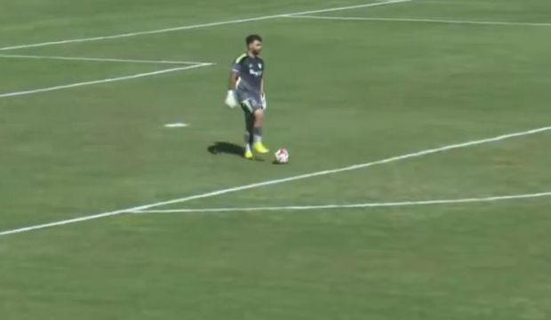 Altınordu'da yetişmişti: Kaleden kaleye gol attı