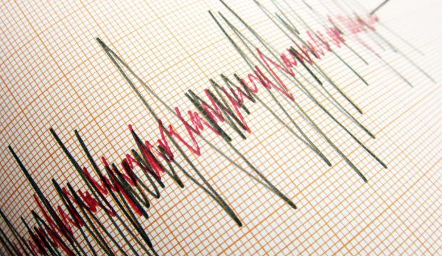 Endonezya’da 6,1 büyüklüğünde bir deprem daha