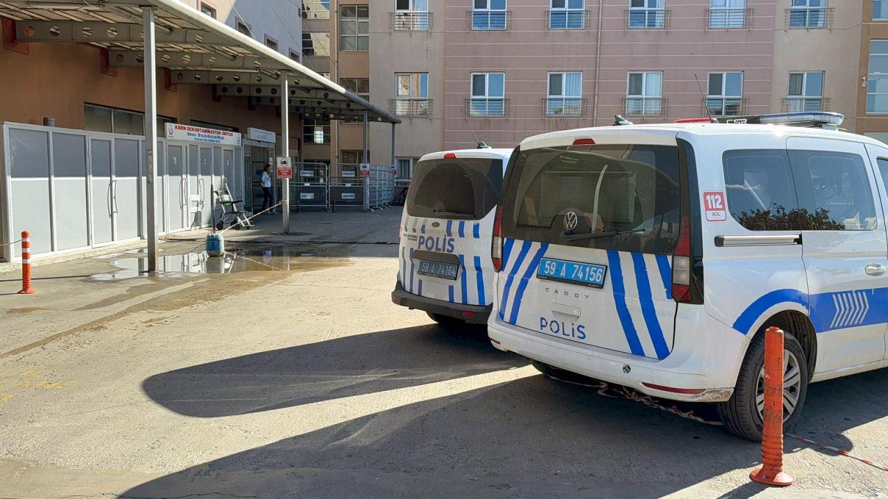 Silahla yaralanan 4 kişi hastaneye kaldırıldı. 