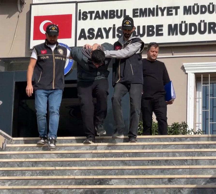 Yunus Emre S. (19) cinayeti işlediğini itiraf etti. 