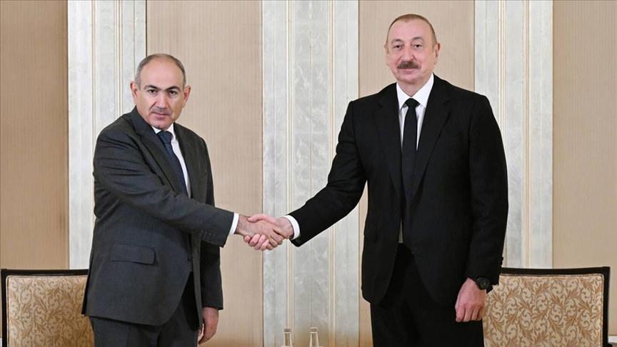 Aliyev ve Paşinyan, en son Abu Dabi'de bir araya gelmişti