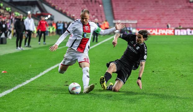 637 bin n&uuml;fuslu kentin vergi rekortmeni 1. Lig'den bir Yunan futbolcu