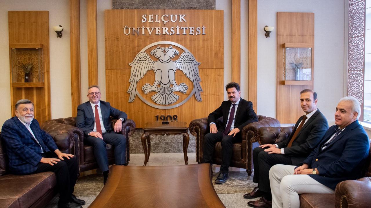 Selçuk Üniversitesi (SÜ) ile Türkiye Yazma Eserler Kurumu (TÜYEK) arsında 'Yazma ve Nadir Eserler Protokolü' imzalandı.