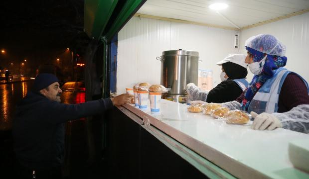 Gaziantep Büyükşehir'den 40 noktada çorba ikramı 
