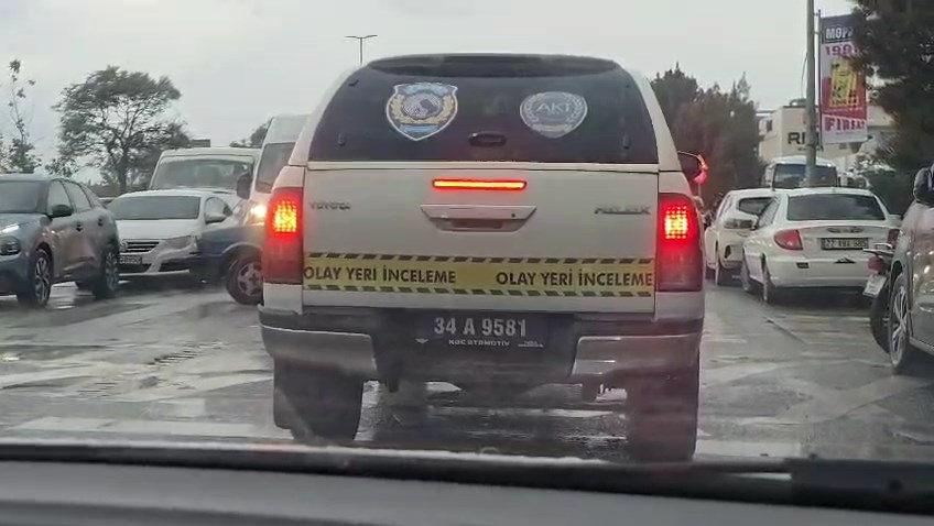 Olay yerine çok sayıda ekip sevk edildi.