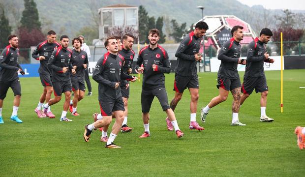 A Milli Futbol Takımı, Bulgaristan ma&ccedil;ı hazırlıklarını s&uuml;rd&uuml;rd&uuml;