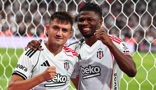 Beşiktaş'ta Cengiz &Uuml;nder kararı: Daha geleli 33 g&uuml;n olmuştu