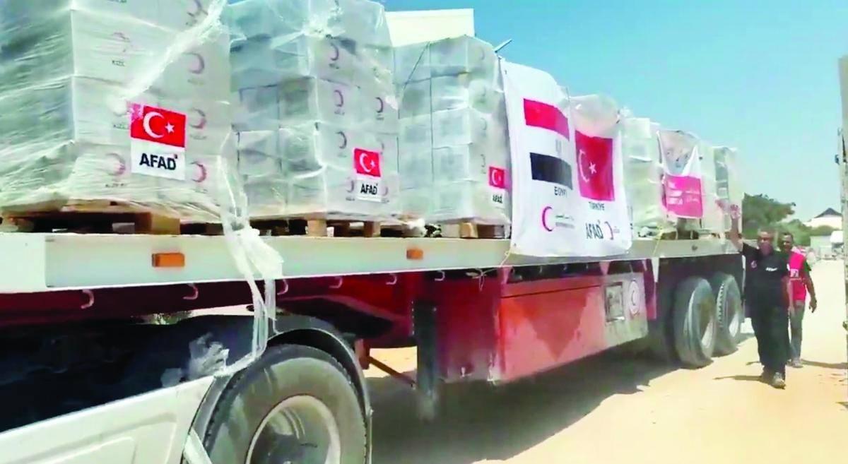 Yardım TIR'ları Gazze'ye girdi