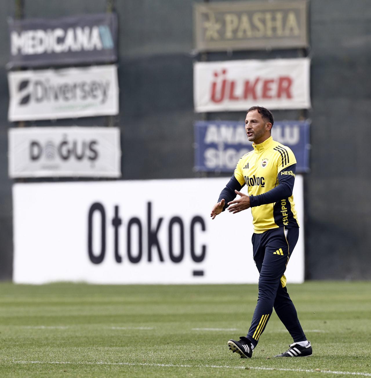 Fenerbahçe Teknik Direktörü Domenico Tedesco