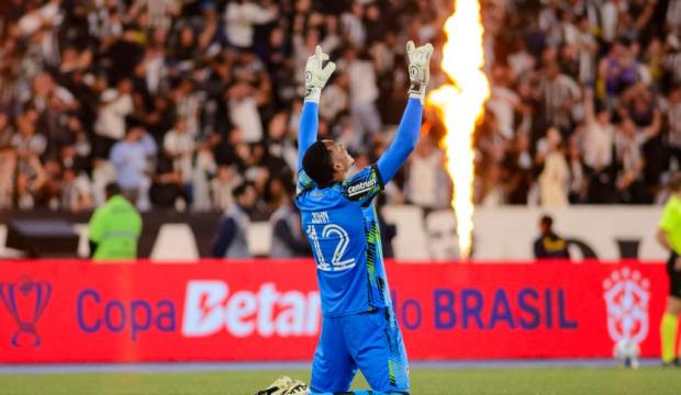 Kendisi bile beklemiyordu! Ünlü futbolcu 'Dolandırıldığımı düşündüm' diyerek itiraf etti