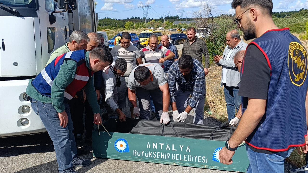 Mehmet Özkaynak'ın cansız bedeni tabuta koyuldu. 