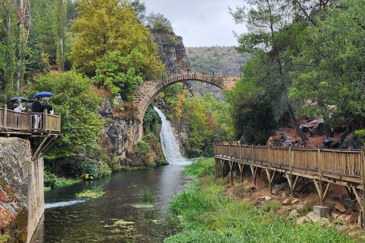 Uşak - Puente Clandras