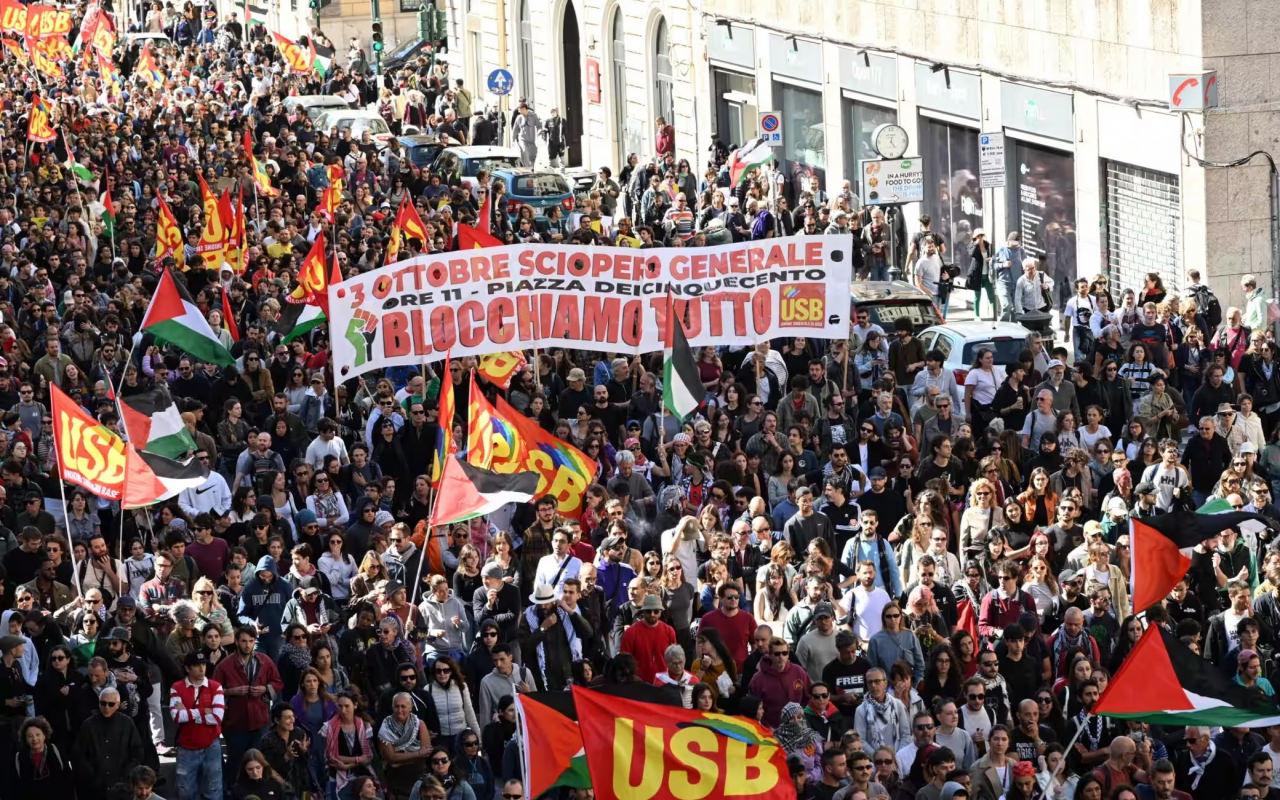 İtalya'daki protestolardan bir görüntü, 14 Ekim 2025