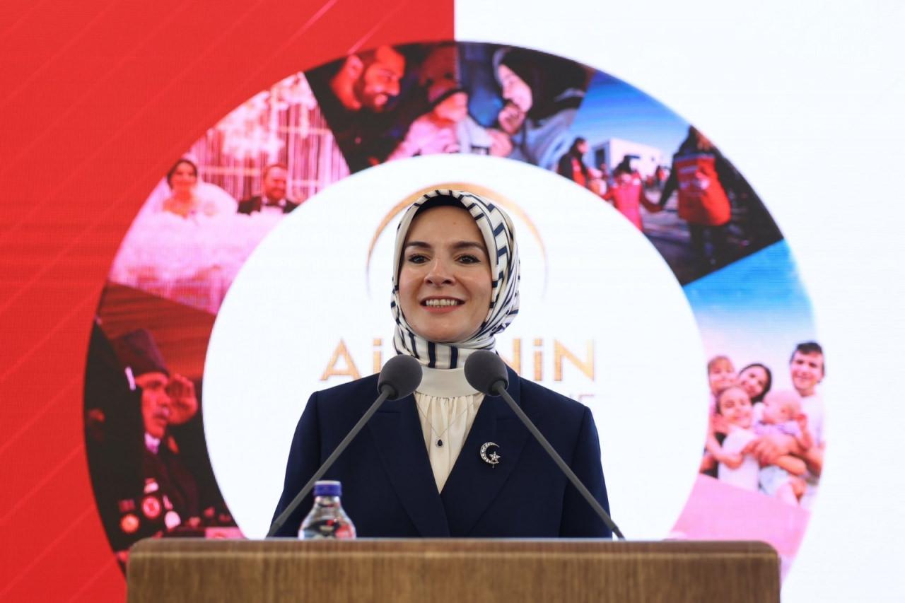  Aile ve Sosyal Hizmetler Bakanı Mahinur Özdemir Göktaş