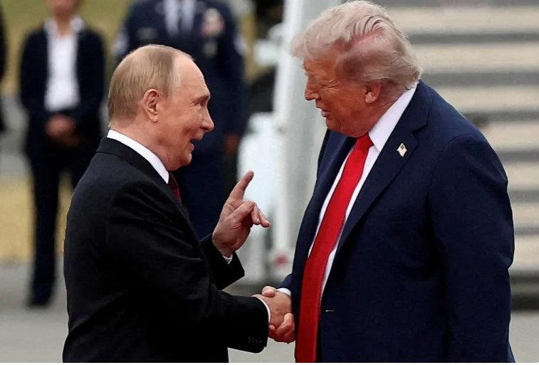 Vladimir Putin ve Donald Trump
