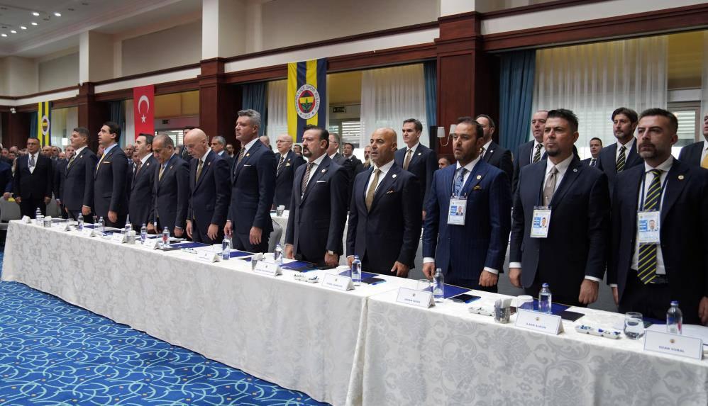 Fenerbahçe'nin ekim ayı Olağan Yüksek Divan Kurulu Toplantısı Faruk Ilgaz Tesisleri'nde gerçekleştirildi