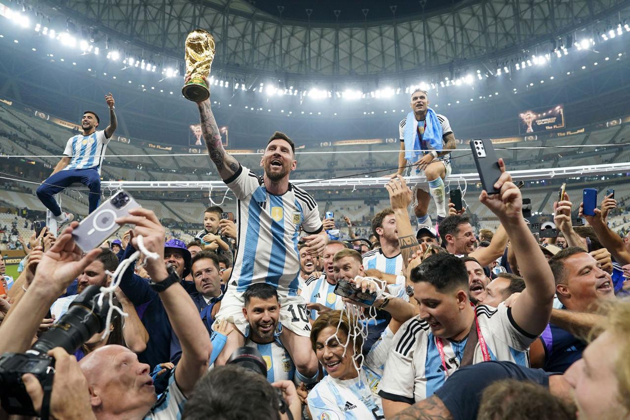 FIFA 2022 Dünya Kupası'nı kazanan Arjantin'in şampiyonluk kutlamalarından bir görüntü.