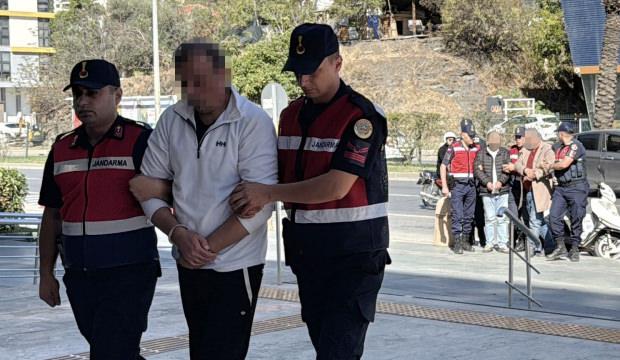 Sahte kimlikle 1,5 milyon avroluk vurgun yaptılar: 6 gözaltı!