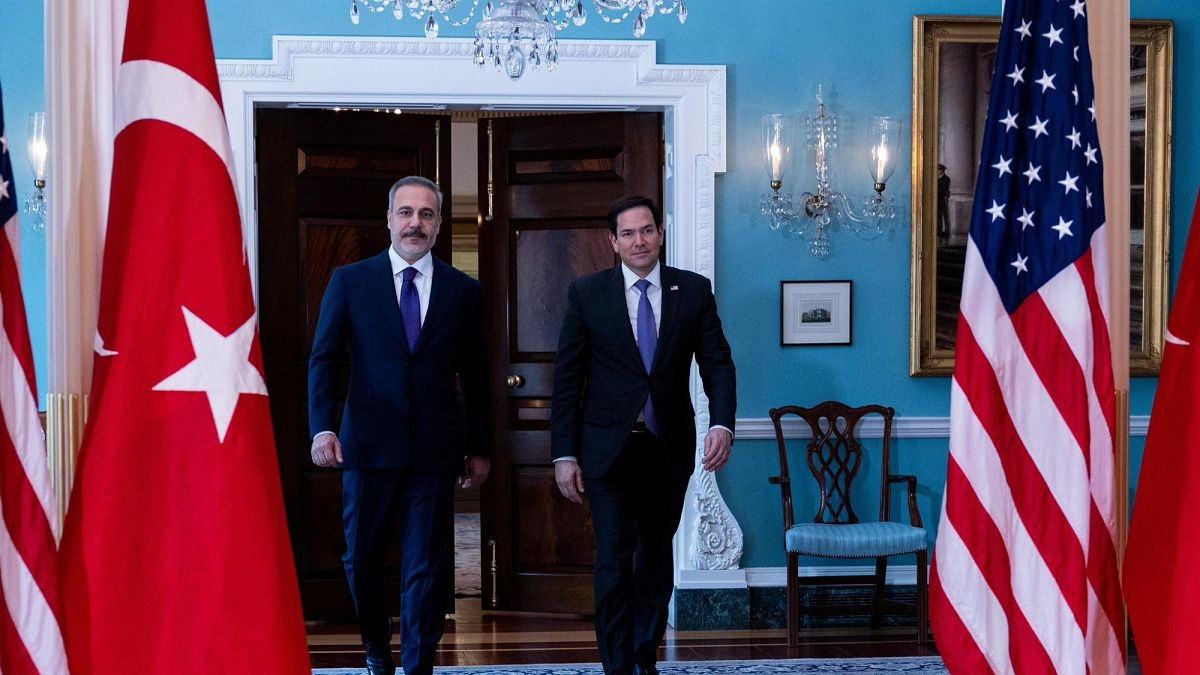 Dışişleri Bakanı Hakan Fidan, ABD Dışişleri Bakanı Marco Rubio ile telefon görüşmesi gerçekleştirdi.