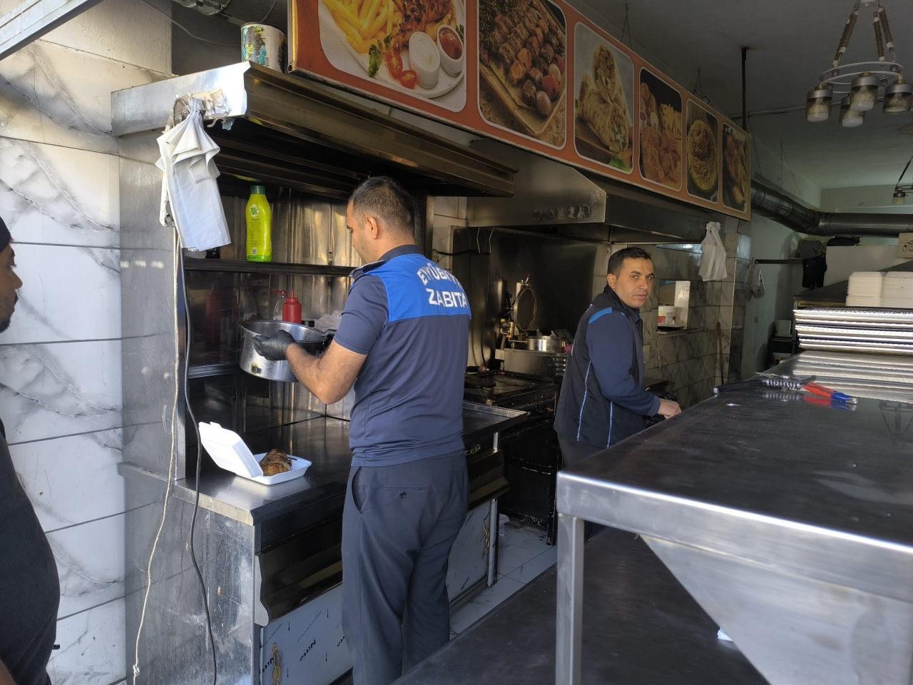 183 kilo bozuk tavuk etinin tespit edildiği işletme