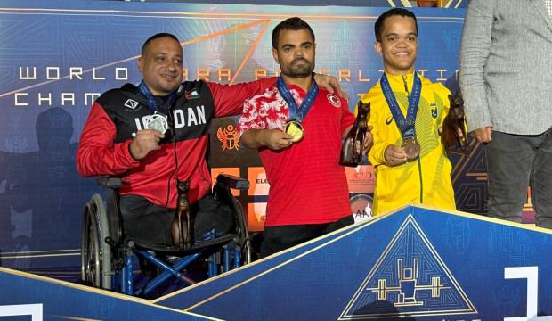 D&uuml;nya şampiyonu oldu! 49 kiloluk T&uuml;rk halterci 179 kilo kaldırdı