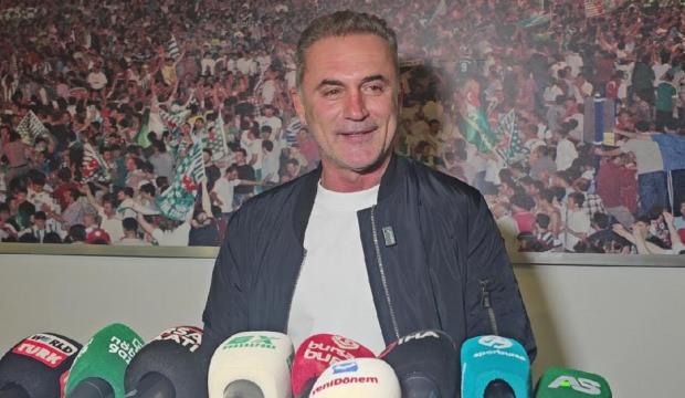 Efsane takımın yeni hocası ilk maçında 3 attı! 'Ağlamamak için kendimi zor tuttum'