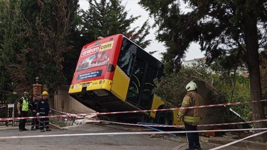 Üsküdar'da meydana gelen kazadan görüntü