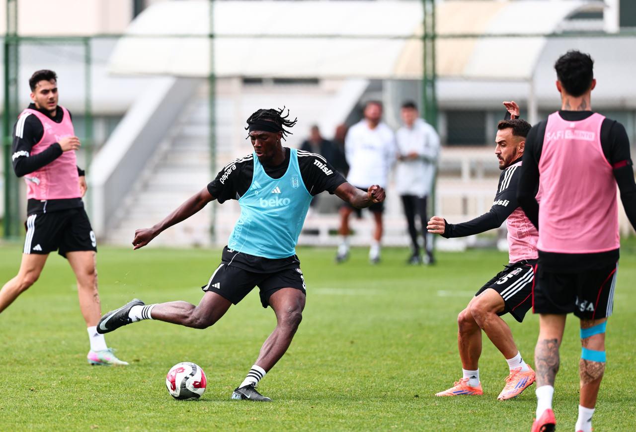 Beşiktaş'ın antrenmanından bir kare, 14 Ekim 2025