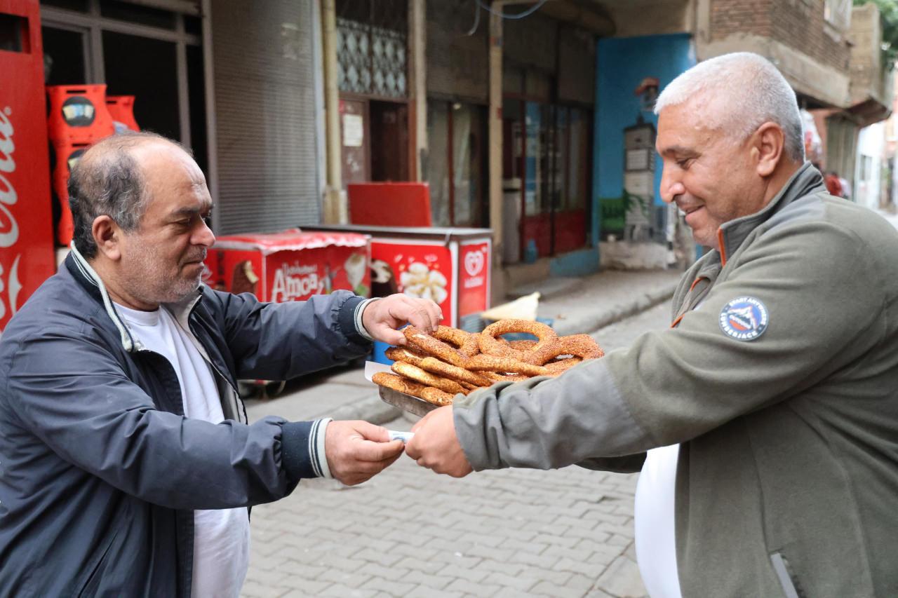 Abdulvahap Demircan (49), , İstanbul Beyoğlu Göz Eğitim ve Araştırma Hastanesine tekniker olarak atandı.