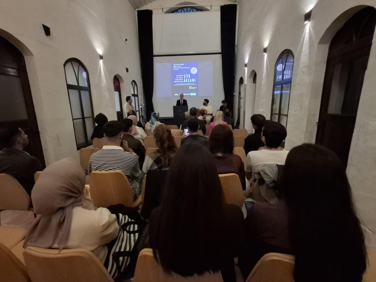 Şiir Akşamı programı düzenlendi.