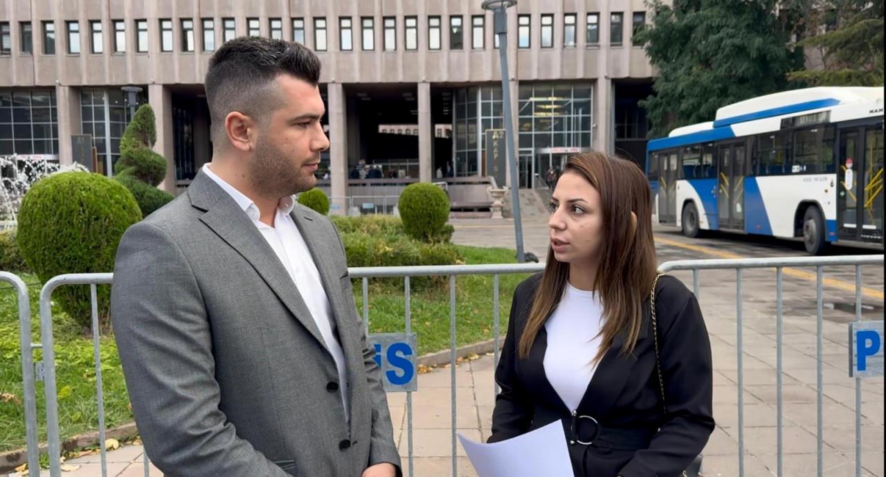 Buse Nur Dikicier (24) ve avukatı. 