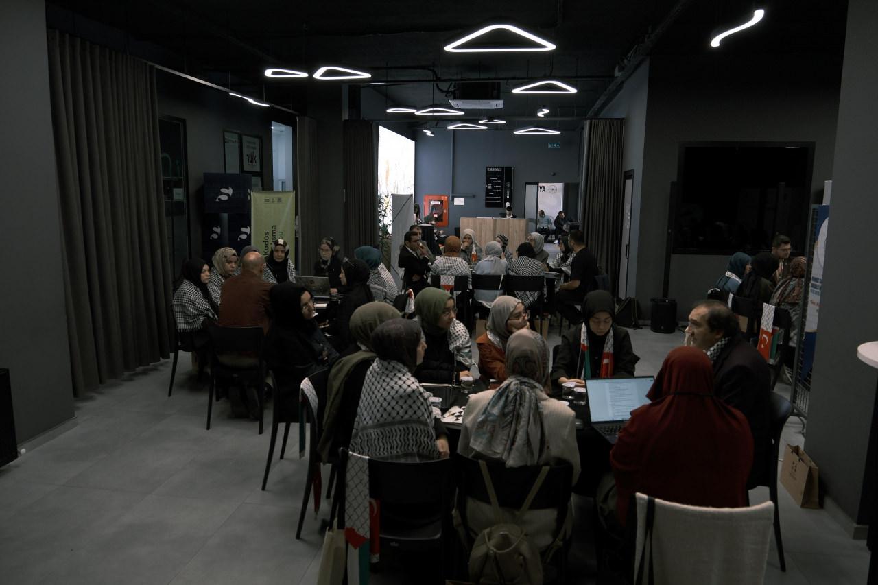 Çalıştay, Konya Büyükşehir Belediyesi Sosyal İnovasyon Ajansı ev sahipliğinde Mahmut Sami Ramazanoğlu Anadolu İmam Hatip Lisesi öğrencilerinin katılımıyla düzenlendi.