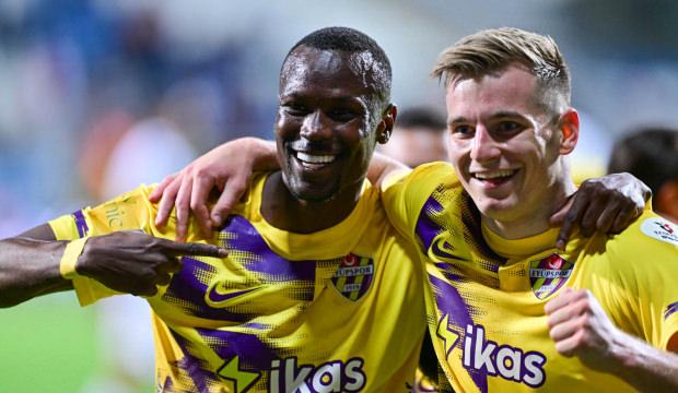 Yeni hoca derbi zaferiyle başladı! Kritik maçı kazanıp hayata döndüler