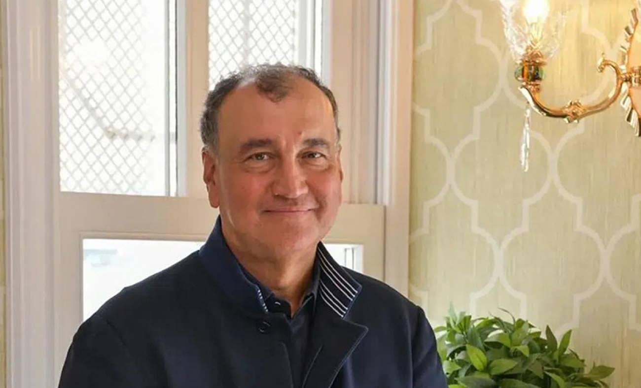 Eşiyle görüntülenen Murat Ülker'den dikkat çeken yanıt