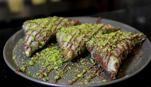 Patentli lezzet 'Adana bombası' yok satıyor