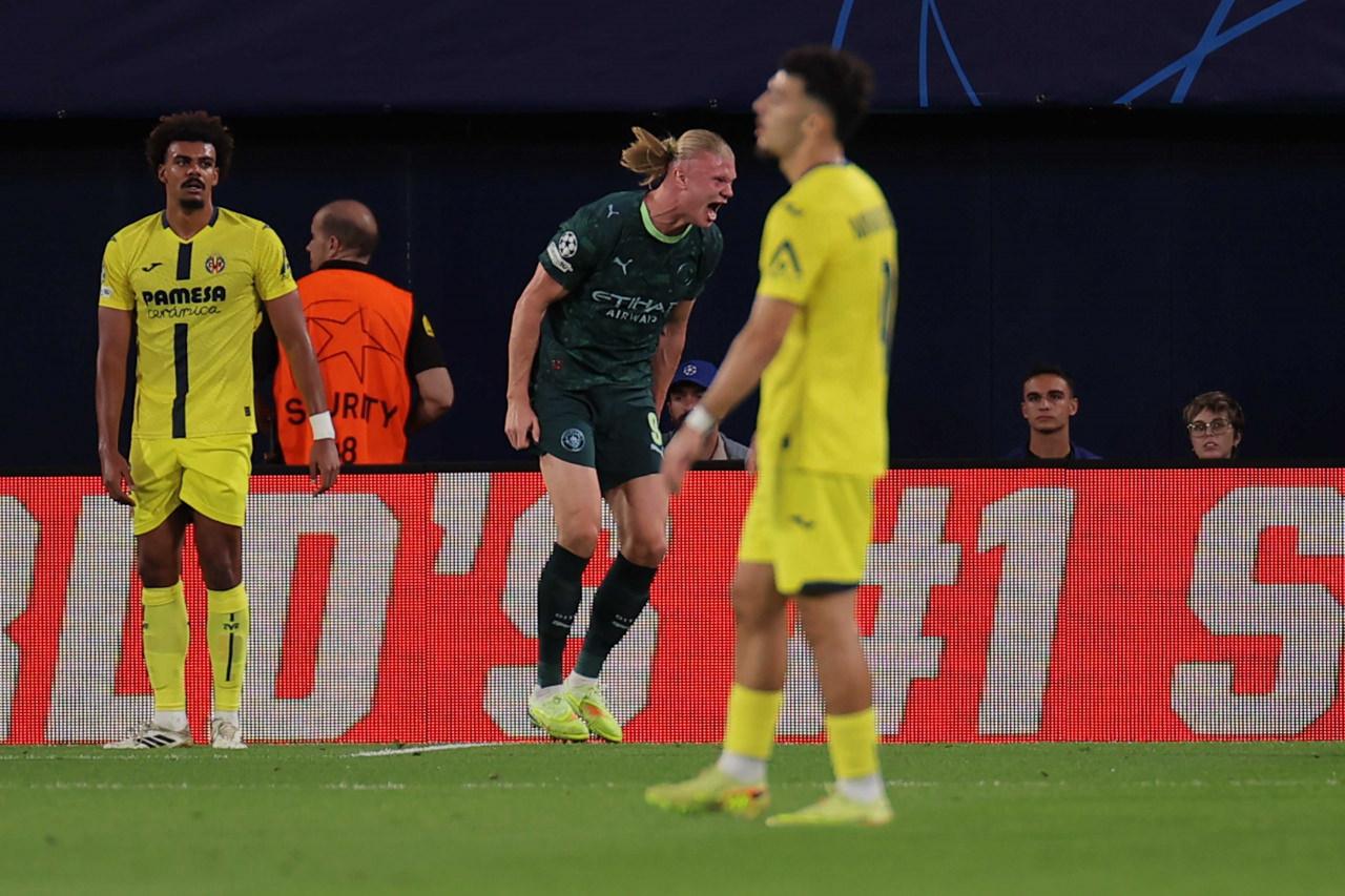 Erling Haaland, Villarreal karşısında attığı golü kutlarken, 21 Ekim 2025