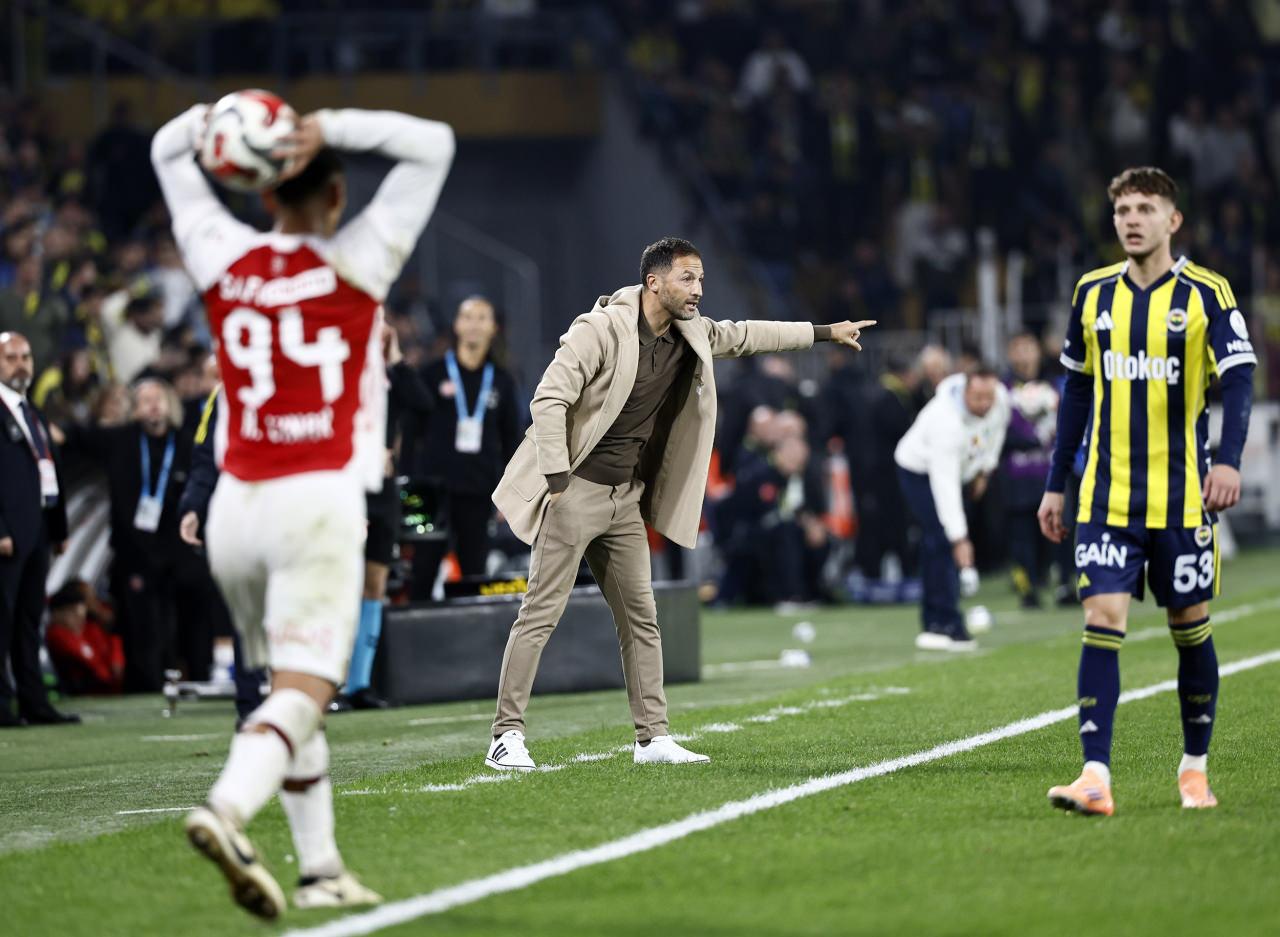 Sebastian Szymanski, Trendyol Süper Lig'in 9. haftasında oynanan Fatih Karagümrük maçında, 19 Ekim 2025