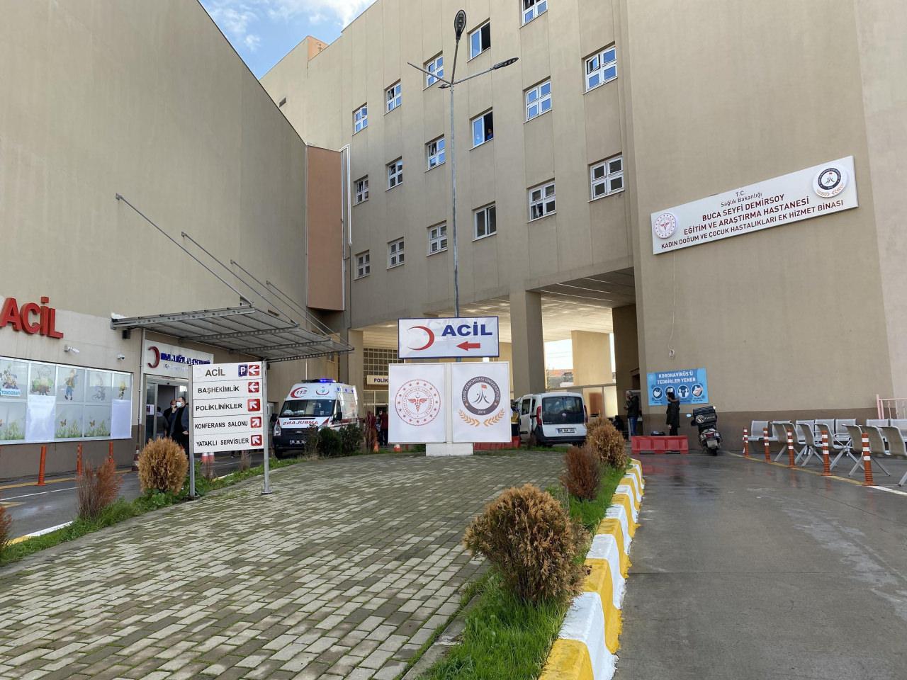 Bebek ilk müdahalenin ardından hastaneye kaldırılarak yoğun bakıma alındı.