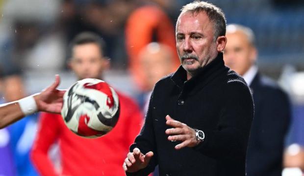 Sergen Yalçın o ismi hedef aldı! 'Yaptığı işleri görüyorsunuz zaten'