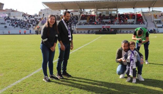 2. Lig ekibinden DMD hastası Uras i&ccedil;in g&ouml;n&uuml;lleri fetheden davranış