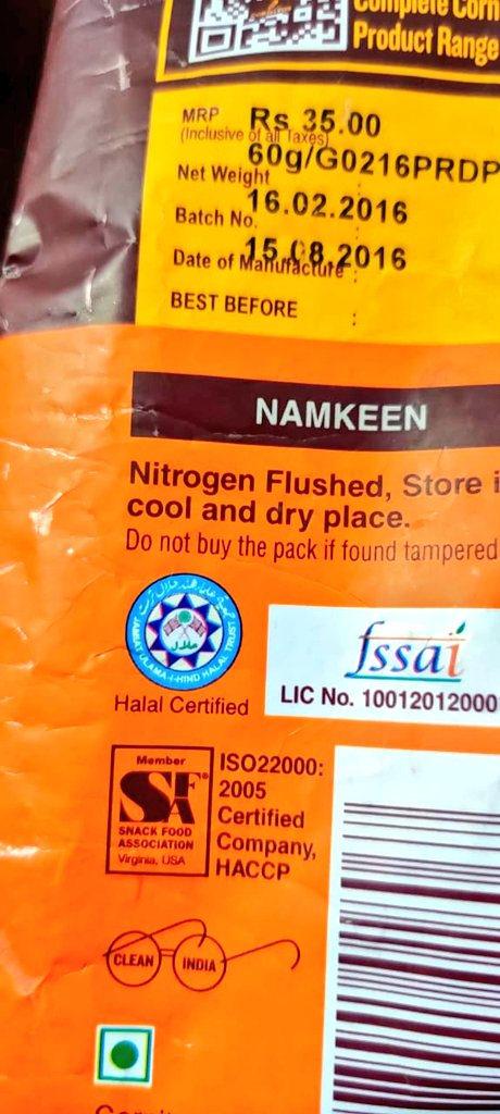 Hindistan'da bir üründe helal sertifikası görülüyor.